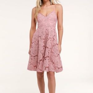 Lulu’s Nora Lee Dusty Rose Sleeveless Lace Midi